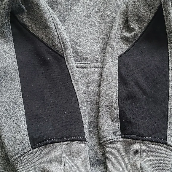 Nike Dri-Fit Hoodie Size Medium (6) - Picture 4 of 4